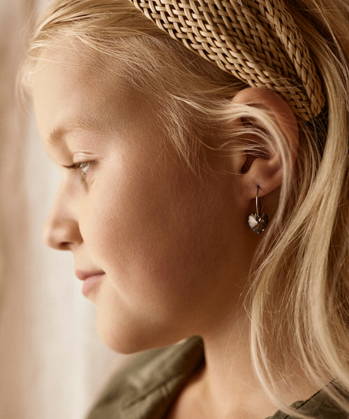 Titanium 14mm sleeper with black heart crystal for kids