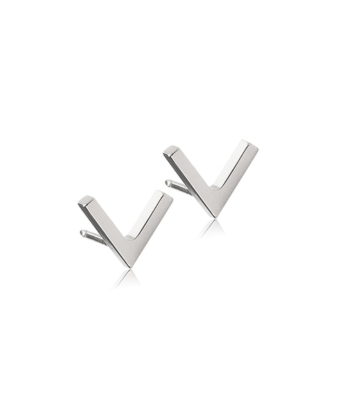 A pair of silver titanium earrings with a V-shaped design, crafted by Blomdahl.